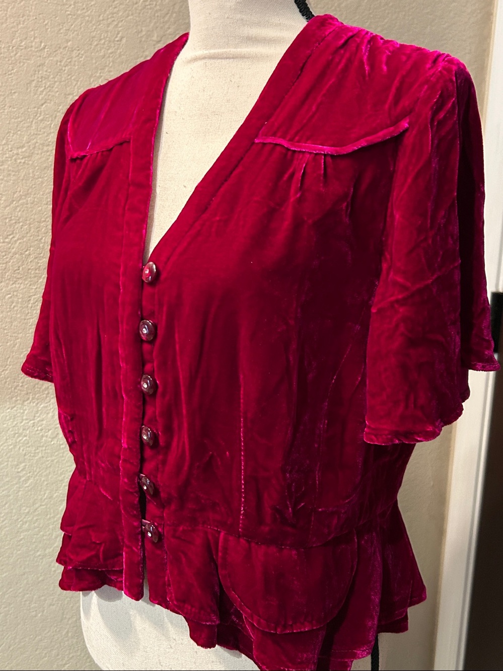 Vintage Raspberry Silk Velvet Top - Picture 2 of 11